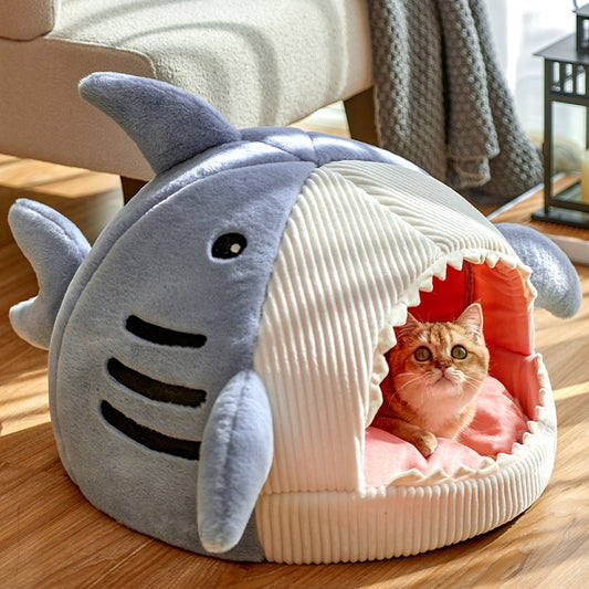 Enclosed Warm Cat Bed in shape of shark