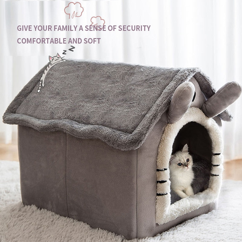 Enclosed Cat House - Warm