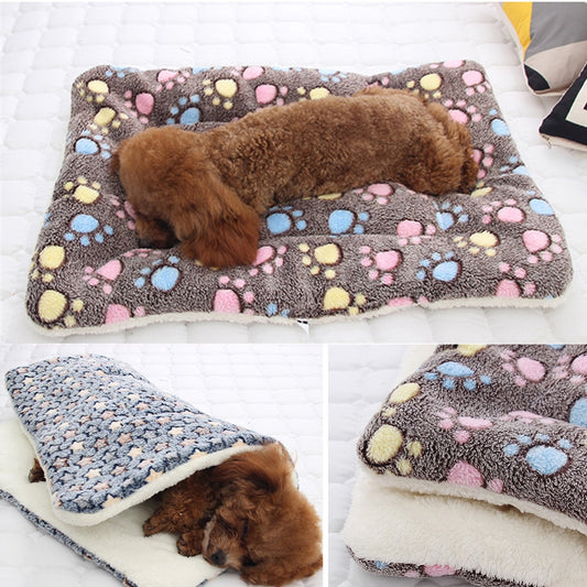 Soft Fleece Pad Pet Blanket Flannel Thickened Pet Bed Mat for Puppy Dog Cat Sofa Cushion Home Rug Keep Warm Sleeping Cover