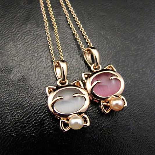 Lovely Crystal Pendant Necklace